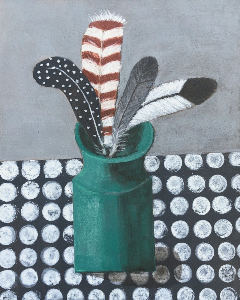 Astrid Trügg - little green vase with feathers