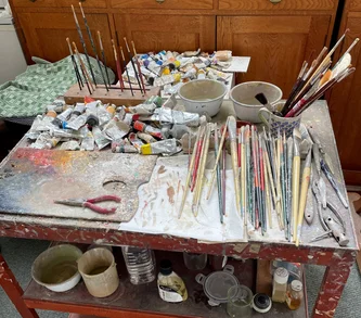 British Artist   - Gallery Interior