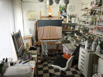 British Artist   - Gallery Interior 2