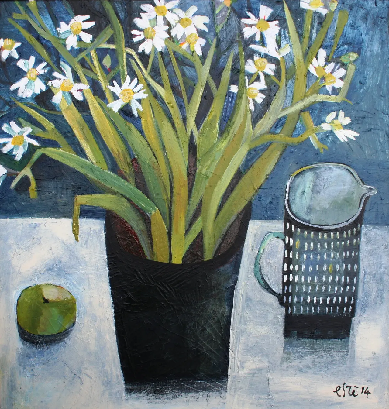 Este Macleod - daisies and milk jug
